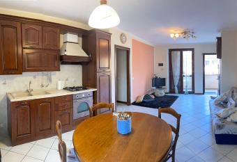 al 4e has Balcony rooms