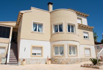 Casa Lanjaron B&B has Balcony rooms