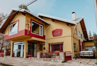 Kospi Boutique Guesthouse allows 18 year olds to book a room