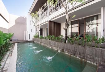 Pelangi 148 allows 18 year olds to book a room