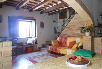 Casa Elena sul mare a Torre di Palme has Balcony rooms