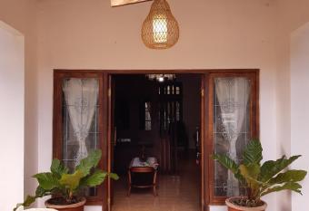 House of Belva has Balcony rooms