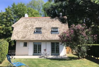 Le Lodge des Pr  s has Balcony rooms