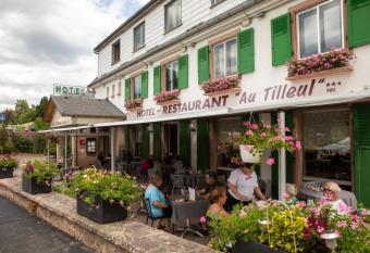 H  tel Restaurant et Spa Au Tilleul allows 18 year olds to book a room