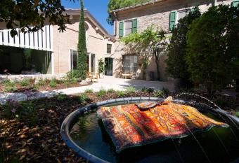 DelleFarfalle Boutique B&B allows 18 year olds to book a room