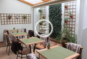 Merry s House allows 18 year olds to book a room