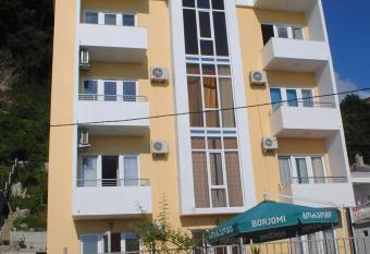 David Guest House has Balcony rooms