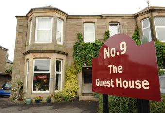No 9 The Guest House Perth allows 18 year olds to book a room