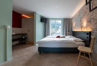 Emma s B&B - Self Check-in Hotel has Balcony rooms