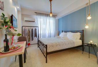 Stylish, Comfy Suite in the Heart of Athens allows 18 year olds to book a room