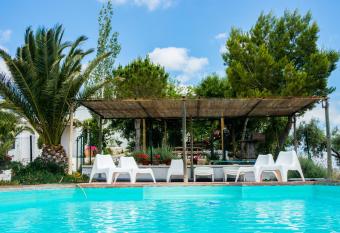 Pe  alosa has Balcony rooms