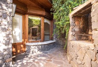 Arelauquen Bungalows & Suites allows 18 year olds to book a room