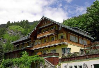 Hotel Kaiservilla has Balcony rooms