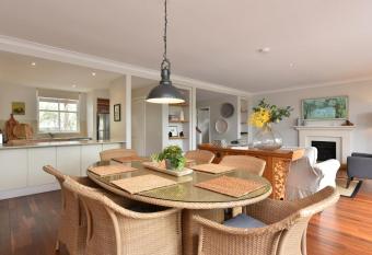 Villa 3br Tempranillo Villa located within Cypress Lakes Resort has rooms with a private hot tub