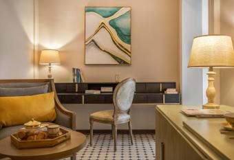 MansionHaus allows 18 year olds to book a room