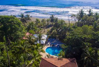 Hotel Playa Westfalia allows 18 year olds to book a room