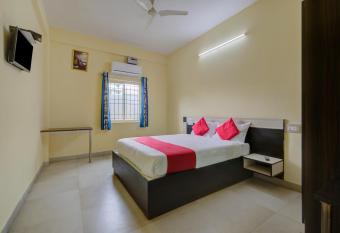 Collection O 40112 Jp Vaibhava allows 18 year olds to book a room