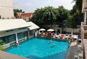 MANGO Lagoon Place has Balcony rooms