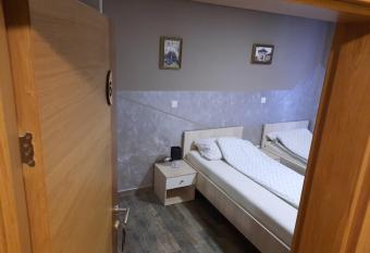 Apartments  allows 18 year olds to book a room