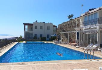   BAK Apartments has Balcony rooms