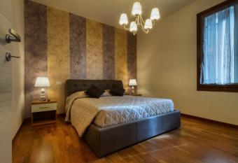 Residence San Miguel (6) allows 18 year olds to book a room