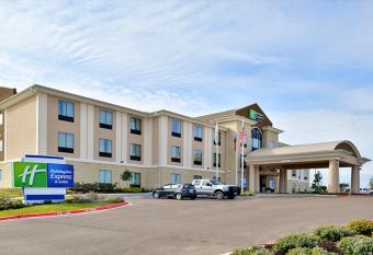 Holiday Inn Express & Suites Schulenburg By IHG allows 18 year olds to book a room