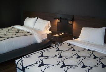 Terra Nova Cabins allows 18 year olds to book a room