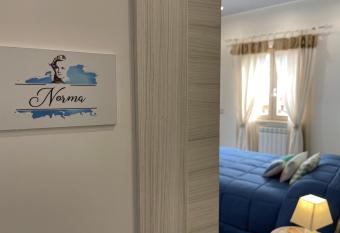 Dimora Bellini has rooms with a private hot tub