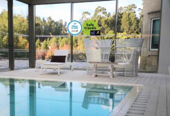 Sundial Gardens & Suites has Balcony rooms