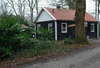 Vakantiehuis De Veldhoen vrijgelegen nabij de rivier de Vecht has Balcony rooms