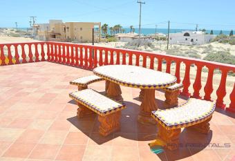 Casa Amarilla by FMI Rentals has Balcony rooms