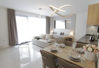 Apartm  ny ROSE Mikulov has Balcony rooms