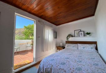 B&B and Apartments El Charco Azul has Balcony rooms