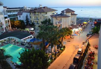 Sayg  l   Beach Hotel has Balcony rooms