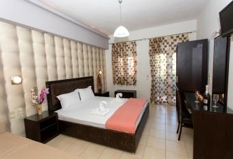 Studios Ristas 2 has Balcony rooms