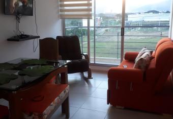 Acogedor, tranquilo has Balcony rooms