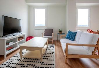 Oktheway Las Atochas allows 18 year olds to book a room