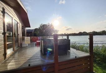 Tattershall Lakeside Lodge Indulgent wheelchair accessible 8 berth with Hot Tub allows 18 year olds to book a room