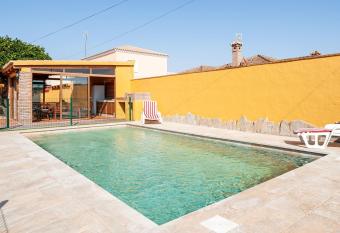 Casa Chiqui has Balcony rooms