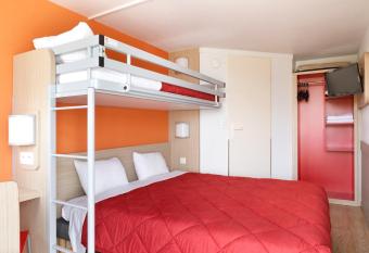 Premi  re Classe Ch  lons-en-Champagne allows 18 year olds to book a room
