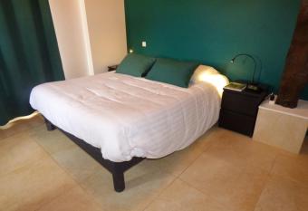 Escale Vend  enne - Chambre d h  tes Vend  e Globe has Balcony rooms