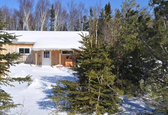 The Sleeping Moose has Balcony rooms