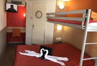 Premiere Classe Dunkerque Saint Pol Sur Mer allows 18 year olds to book a room