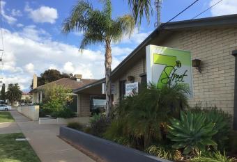 7th Street Motel allows 18 year olds to book a room