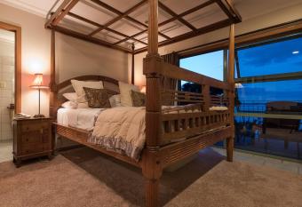 Cliff Edge by the Sea allows 18 year olds to book a room