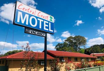 Central Coast Motel has Balcony rooms