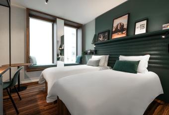 A-STAY Antwerp allows 18 year olds to book a room