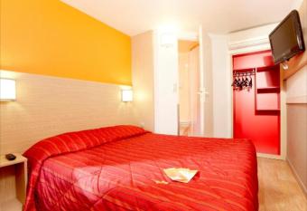 Premiere Classe Metz Sud Jouy Aux Arches allows 18 year olds to book a room