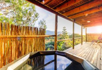 Steenbok Farm Cottages Steenbok cottage has Balcony rooms