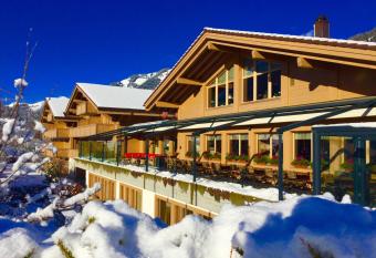 Hotel Spitzhorn Superieur has Balcony rooms